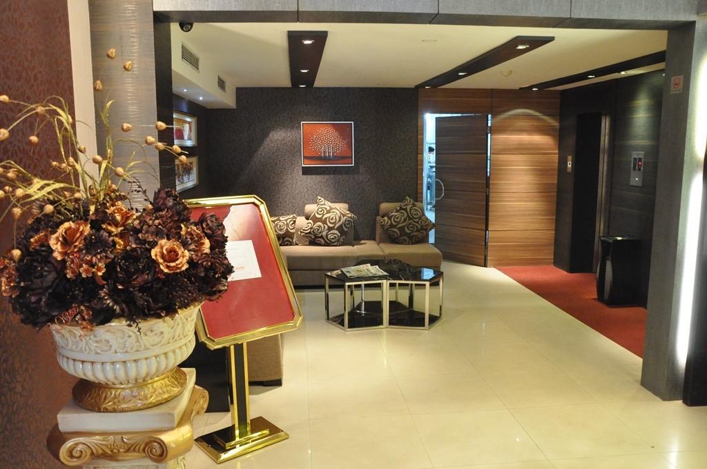 Silk Route Hotel Гувахати Екстериор снимка